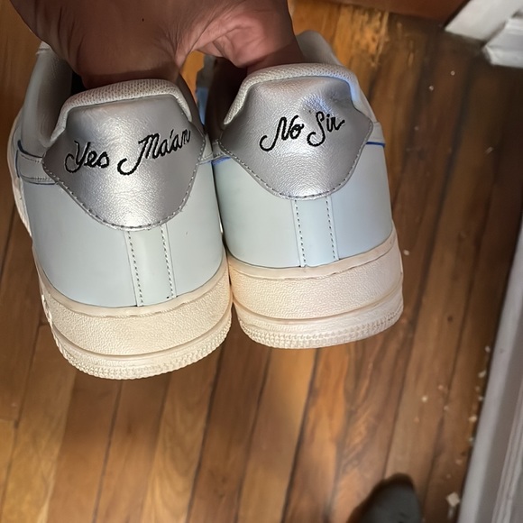 DEVIN BOOKER AF1 LOW VERY RAREVERY EXPENSIVE ( YESS MA AND NO SIR ) - Picture 4 of 6